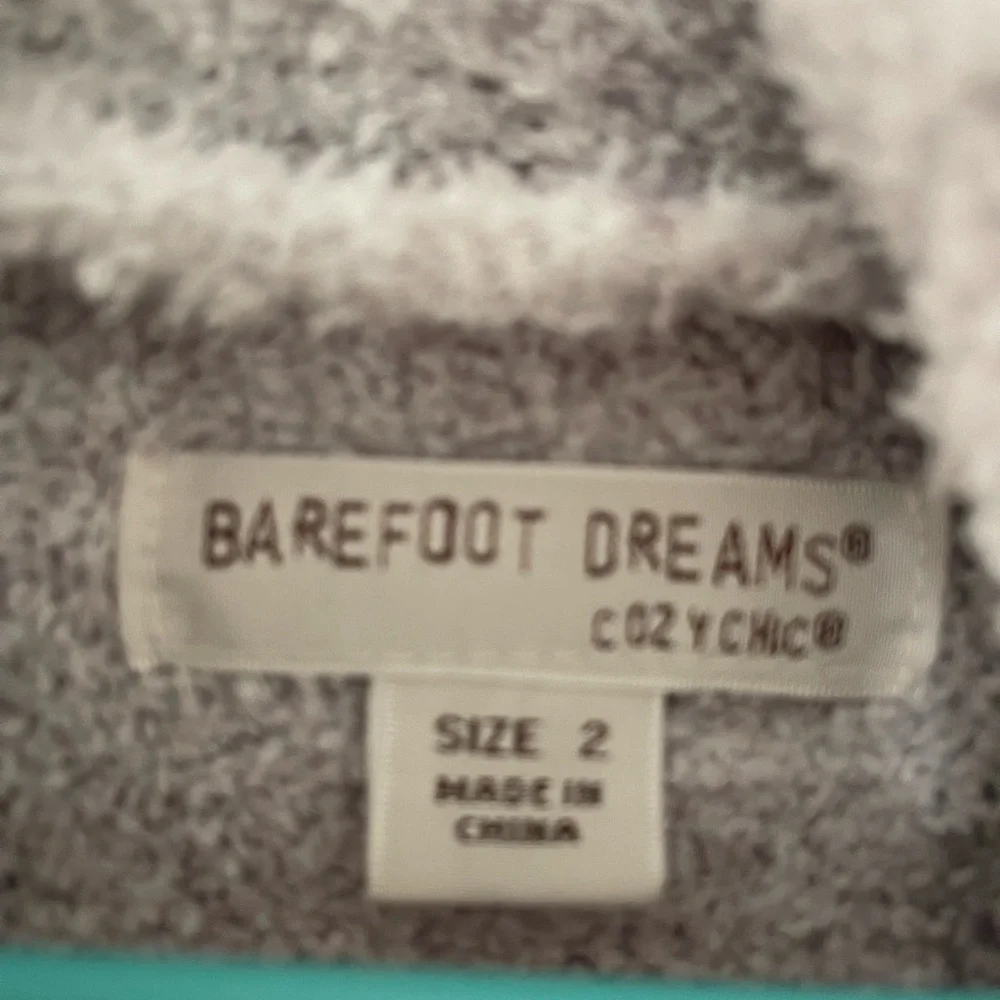 Barefoot Dreams Cozy chic unisex robe - Picture 3 of 6